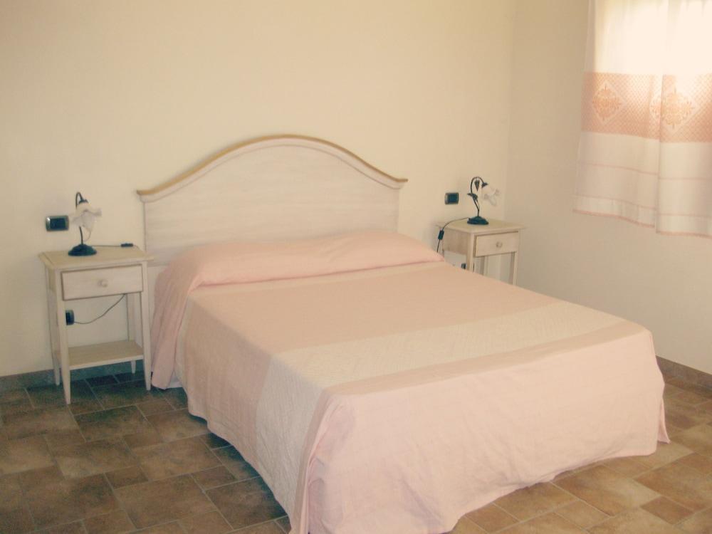 Borgo Alba Barona Turismo Rurale Golfo Aranci Exterior photo
